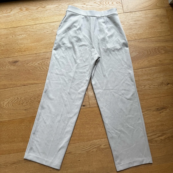 Uniqlo Stretch Double Face Straight Pants in Natural - XS - Picture 5 of 15